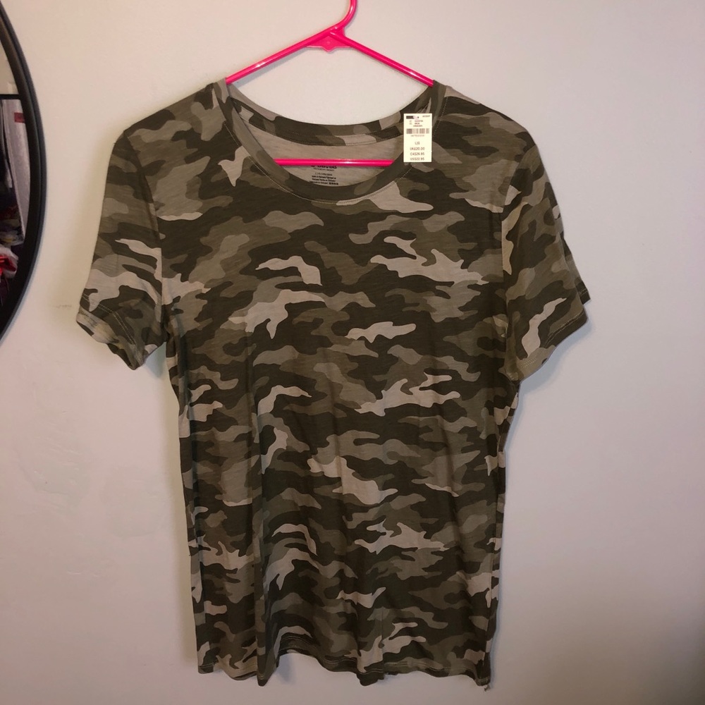 PINK camo tee